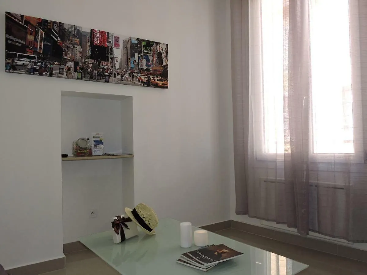 Appartements Les Lions Nizza Appartamento
